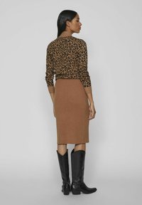 VILA VIRIL NOOS - Pennkjol - toasted coconut