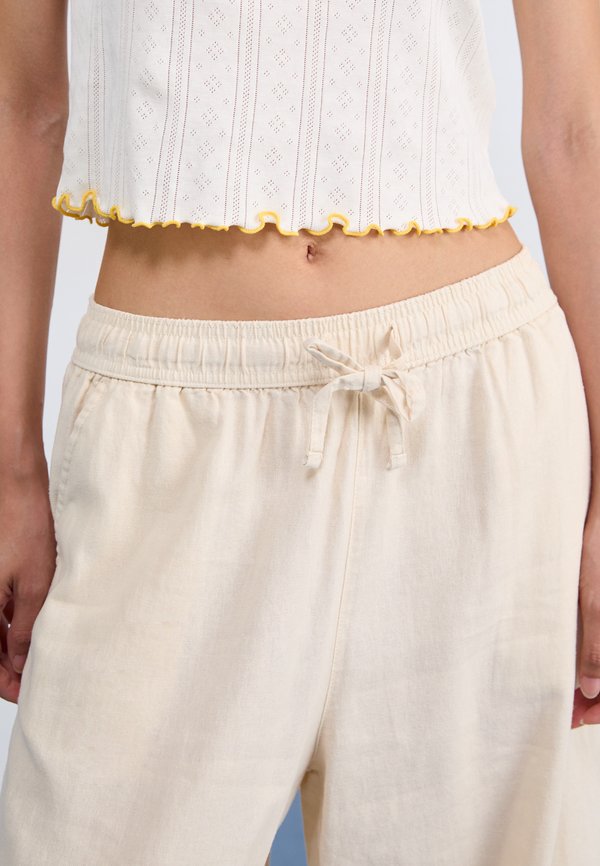 LEKEITIO BREAK MID PANT - Trousers - parchment4