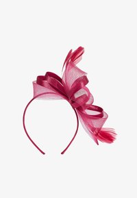 Neselectat, berry red