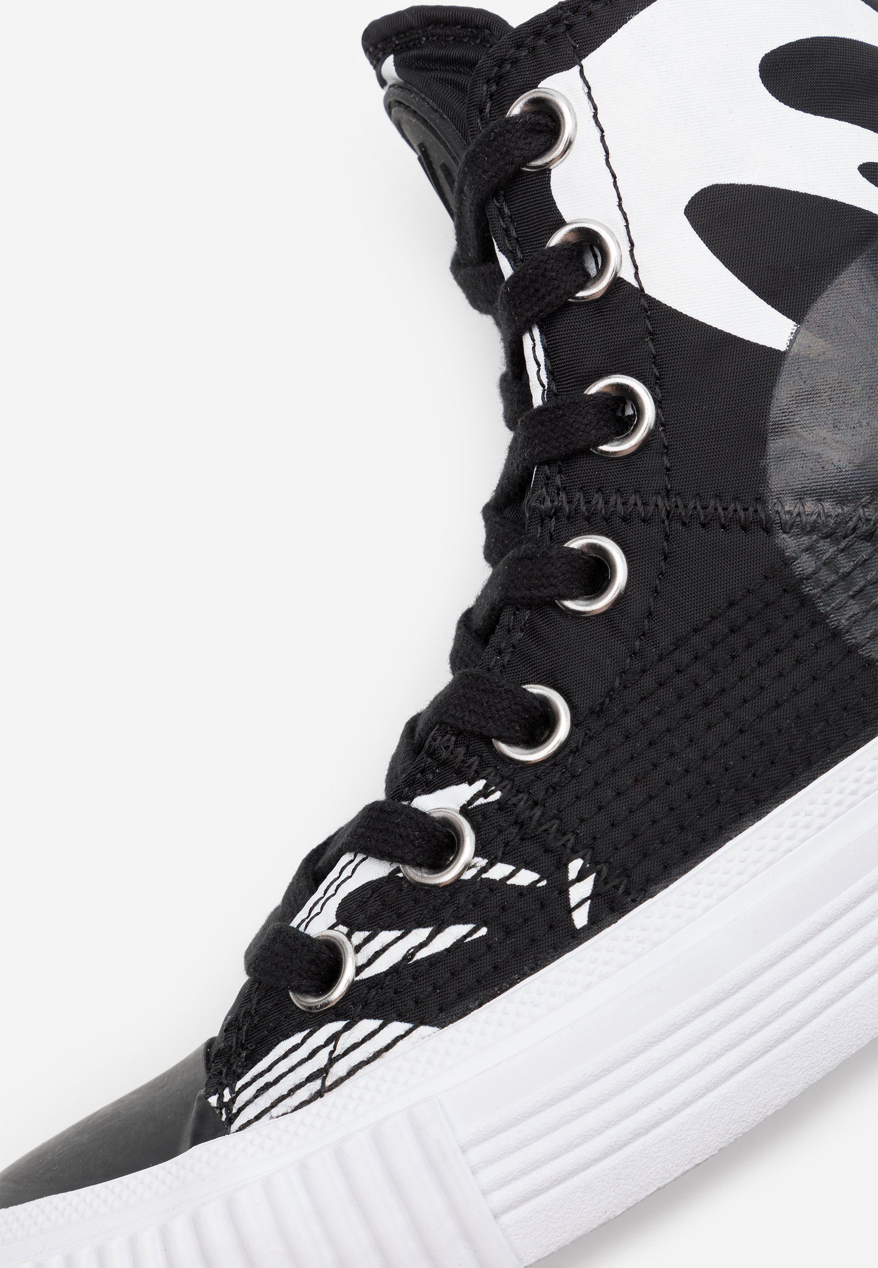 alexander mcqueen converse