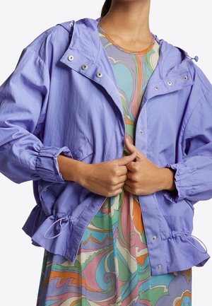 Lichte jas - lilac