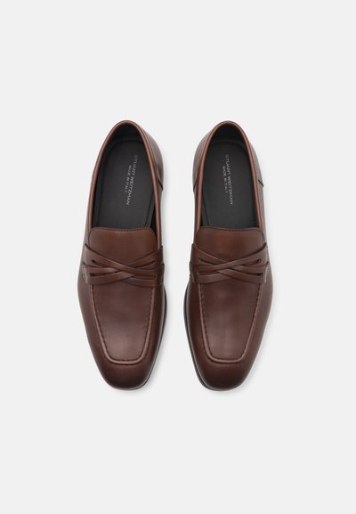 Stuart Weitzman SIMON CRISSCROSS LOAFER - Čevlji brez vezalk - brown