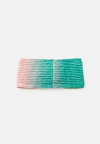 Bandeau en tricot avec texture en côtes, passant du rose d'un côté au bleu-vert de l'autre, posé à plat sur un fond blanc.