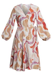 Robe portefeuille en tissu blanc présentant des motifs abstraits orange, violet et marron. Longues manches bouffantes avec un détail à nouer à la taille.