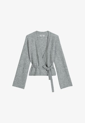 Szary dzianinowy kardigan na zakładkę z długimi rękawami, dekoltem w serek i paskiem do wiązania w talii, wykonany z miękkiej i fakturowanej tkaniny.