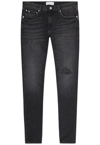 Jeans de mezclilla negra con corte slim, presentan detalles desgastados en las rodillas, diseño de cinco bolsillos y acentos de hardware metálico.