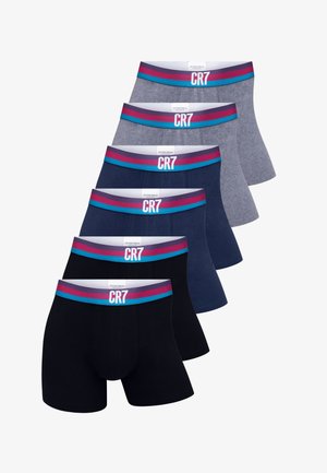 Seks par boxershorts i sort, navy, grå og lys grå. Hver har en elastisk, flerfarvet taljebånd med "CR7"-logo.