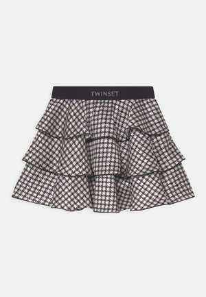 Schwarz-weiß karierte Mini-Rock mit gestuften Rüschen und einem elastischen Bund, auf dem der Markenname "TWINSET" in Grau zu sehen ist.