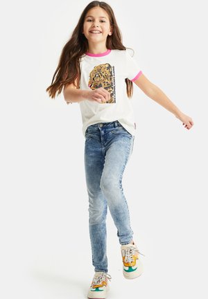 T-shirt print - white