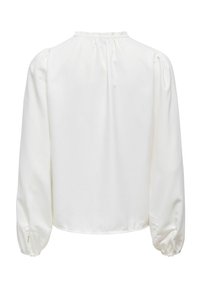 Hvid langærmet bluse med rynket høj hals, puffede ærmer og elastiske manchetter, vist fra ryggen mod en ensfarvet baggrund.