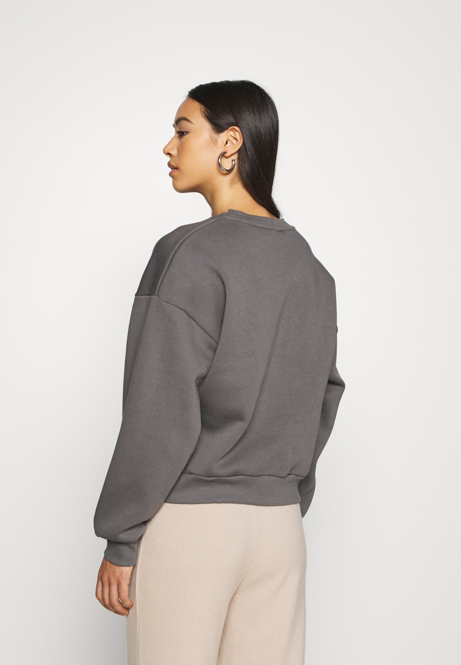 Gina Tricot BASIC - Sweatshirt - granit 