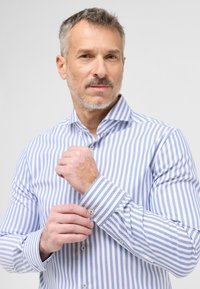 Eterna BAUMWOLLHEMD - SLIM FIT - Overhemd - blau