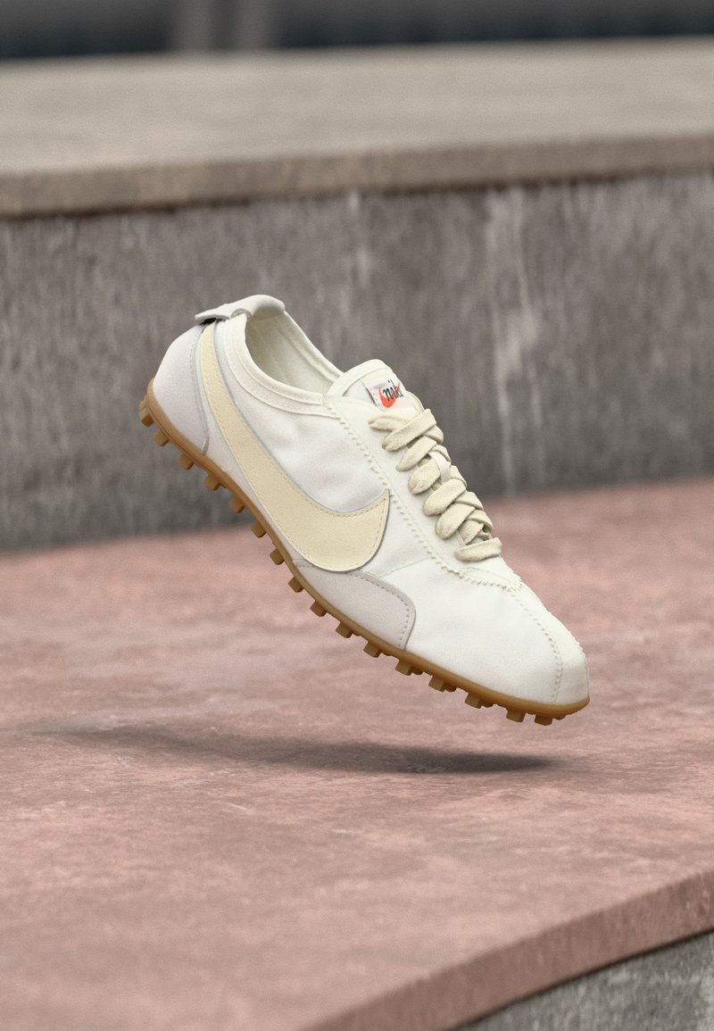 MOON summit white/soft pearl/light brown/off-white