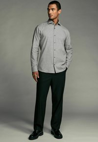 Next REGULAR FIT - BRUSHED SINGLE CUFF WITH SPREAD COLLAR - Svečana košulja - light grey