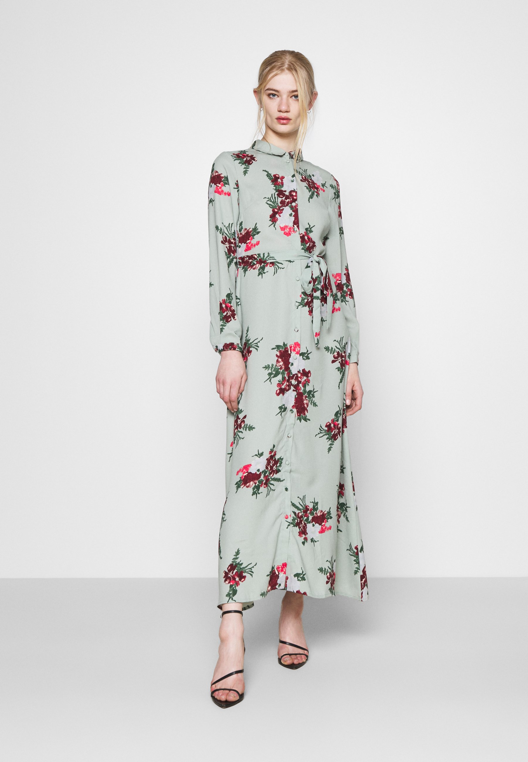 robe rouge paillette