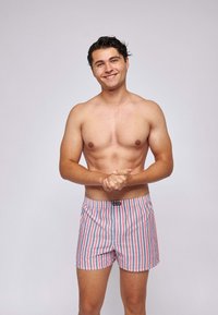 Thumbnail Image 4