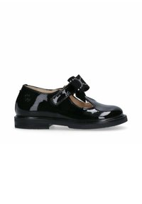 Scarpa in pelle nera lucida con punta rotonda, tacco basso e un fiocco decorativo sulla cinghia. Texture liscia, lucentezza sottile e dettagli curati.