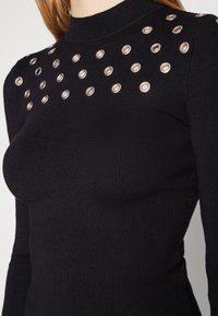 Even&Odd EYELET INSERTS NESK AND SLEEVES PERKIN NECK MINI BODYCON DRESS - Džemperkleita - black/silver