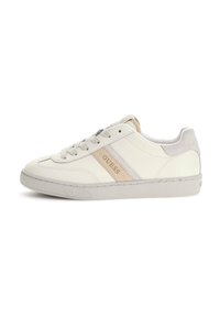 Sneaker bianche con suola in gomma testurizzata, dettagli in crema e beige chiaro, tomaia in pelle e logo sul lato. Forma della punta arrotondata.