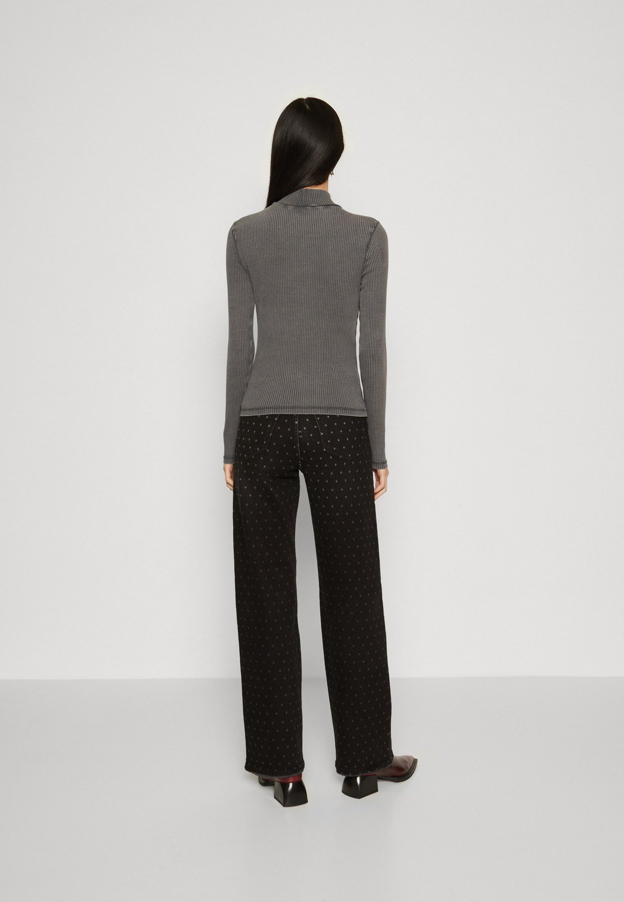 ONLFELINA MOCK NECK