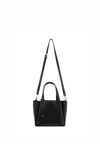 Mustast nahast käekott, millel on kaks lühikest käepidet ja pikk reguleeritav rihm. Esiküljel on tasku kõverate klapiga ja hõbedased metalldetailid.