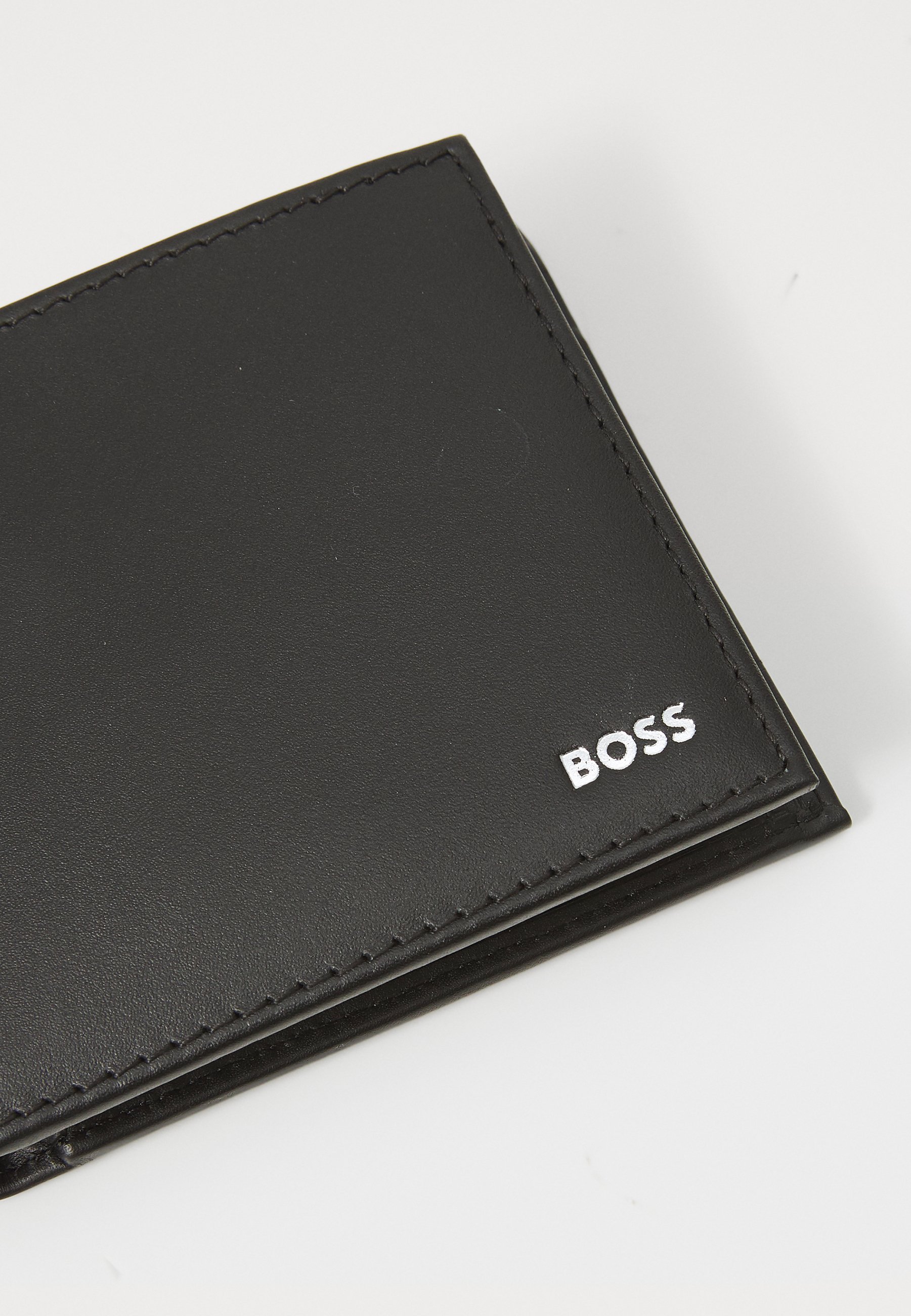 랜디 코인 지갑 | HUGO BOSS | 페칭 FETCHING