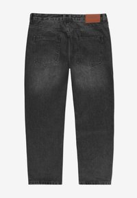 Czarne dżinsy o prostym kroju nogawki. Posiadają skórzaną naszywkę na pasku i dwie tylne kieszenie, minimalistyczny styl.