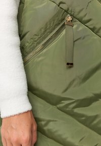 Threadbare PIRE PREMIUM  - Weste - khaki