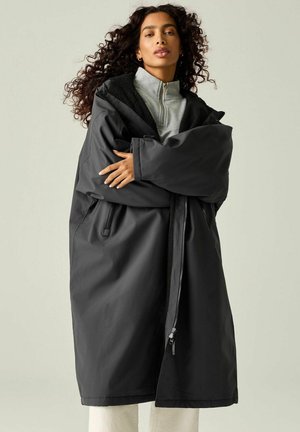 Regatta, REGATTA WATERPROOF HOODED CHANGING ROBE CHANGING ROBES UNISEX - Winter coat - ash