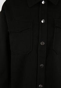ONLY Tall ONLMACI  SHACKET TALL - Casaco de verão - black