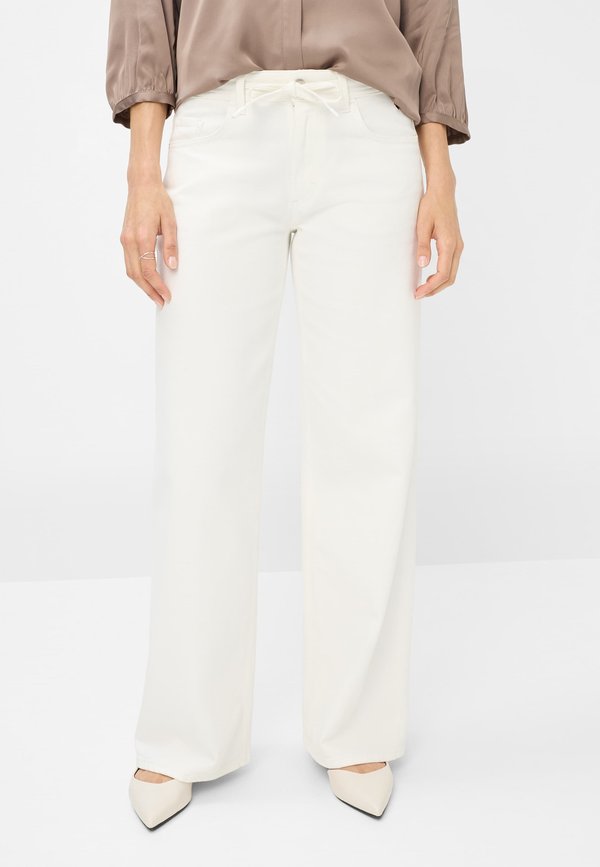 STYLE MORGAN - Flared Jeans