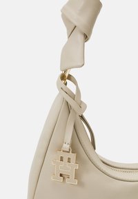 Tommy Hilfiger - Torebka