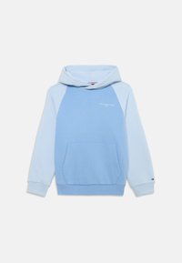 Selectat, cloudy blue