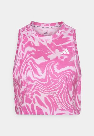 Top scurt roz fără mâneci cu un model ondulat, realizat dintr-un material moale; prezintă un logo brodat alb în partea din față, aproape de decolteu.