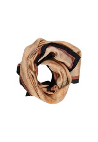 Foulard in seta con base beige, bordi neri e motivi dettagliati, inclusi mappe stilizzate e accenti di cucitura. Texture morbida.