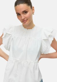 Vero Moda ISOLDE  - Bluse - snow white