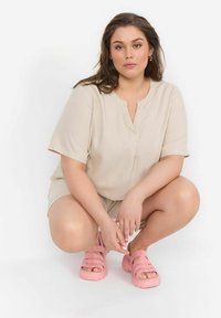 Wasabi Concept WA-CORINNA 4 - Blusa - sand