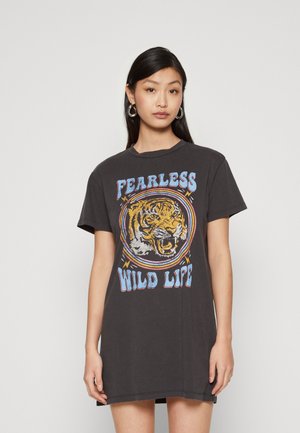 Noisy May NMZODIAC O NECK DRESS - Jersey dress - obsidian