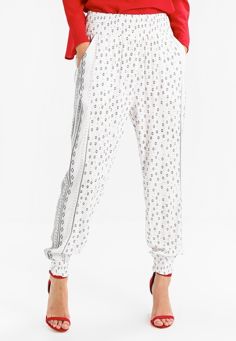 Cream Tygbyxor - off-white