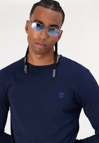 Timberland DUNSTAN RIVER LONG SLEEVE TEE - Hosszú ujjú felső - dark sapphire
