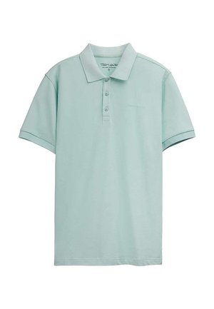 Polo vert clair à manches courtes avec col, trois boutons et logo brodé discret sur le côté gauche de la poitrine.