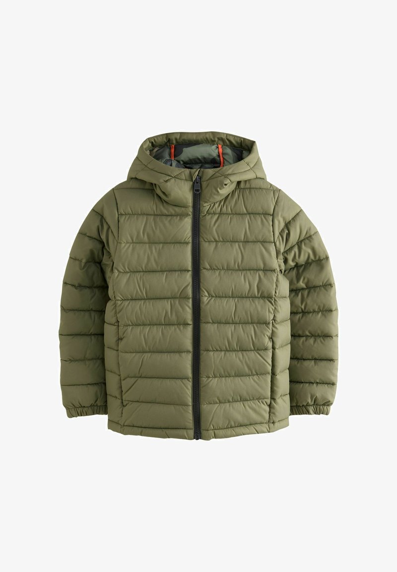 Veste matelassée verte à capuche avec fermeture éclair frontale et poignets élastiques, conçue pour temps froid.