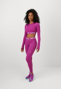 Nike Performance Tajice - hot fuchsia/white