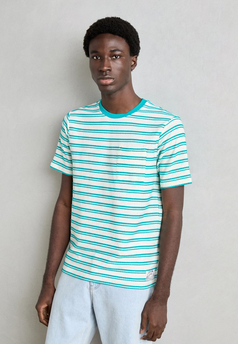 Scotch & Soda STRUCTURED STRIPE POCKET - Μπλουζάκι με στάμπα - swan/ sea glass