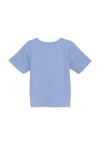 Ljusblå randig kortärmad T-shirt med rund halsringning, med en enkel design och mjuk textur. Bakifrån syns.