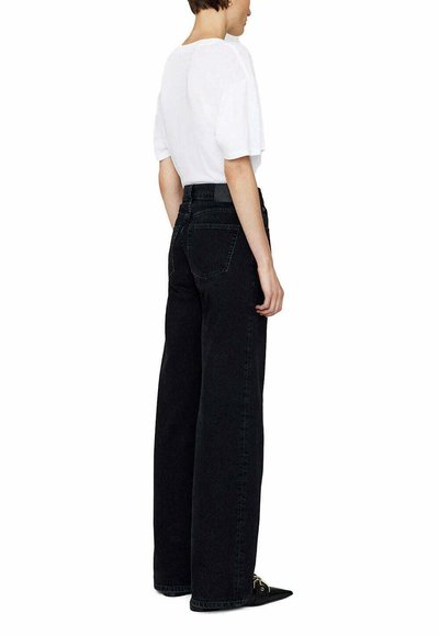 ANINE BING PANAMA - Flared Jeans - nero