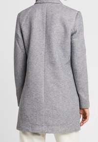 Vero Moda Cappotto corto - mottled light grey