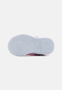 KangaROOS Sandali - daisy pink