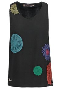 Haut noir sans manches avec des motifs colorés de napperons au crochet en jaune, bleu, vert, violet et rouge éparpillés sur le devant.