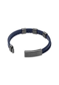 Marine blauwe gevlochten leren armband met metallic grijze accenten. Voorzien van een segment sluiting met magnetische sluiting en een gladde textuur.